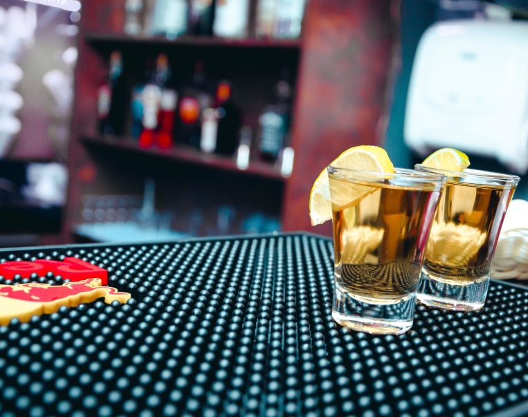 pexels-isabella-mendes-858466